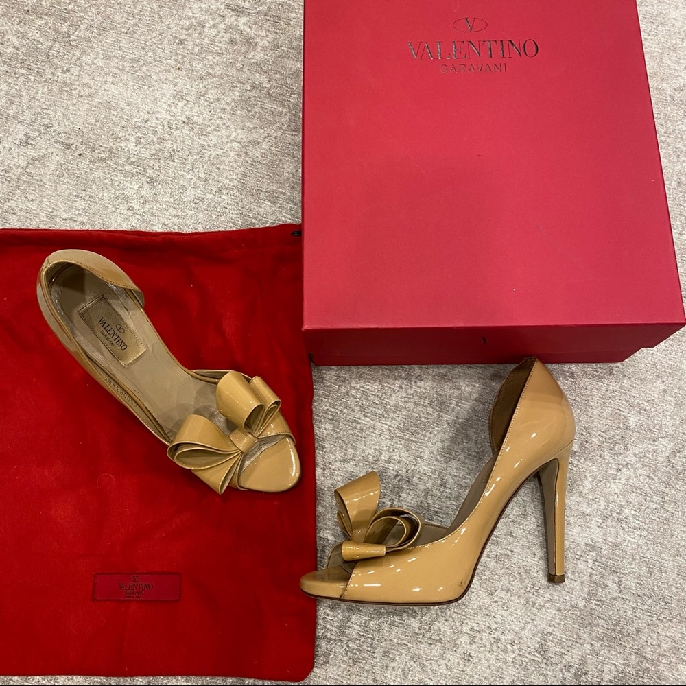 Valentino Garavani Couture Bow Pumps Nude Tan D’orsay Heels Open Toe Leather 38